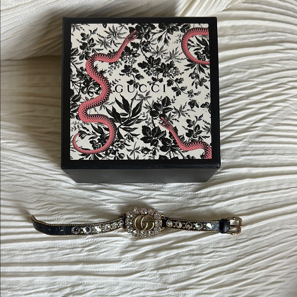 Gucci Black and Gold Women's Bracelet